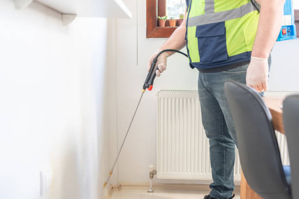 Best Commercial Pest Control Services  in Oakland Park, FL